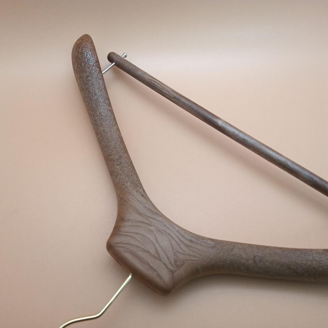 Ttexture of the wood Plastic Clothing Hanger Display With Trouser Bar