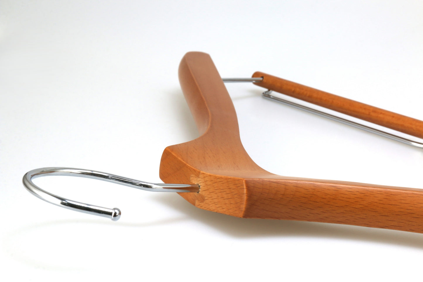 Brown Color Beech Wood Hanger With Round Pole