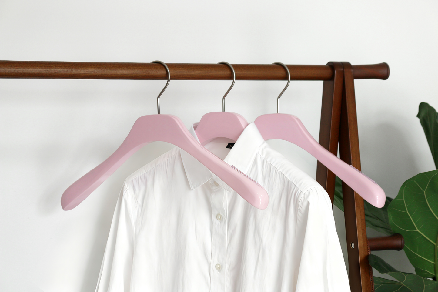 Pink Color Solid Wood Hanger With Wide Shoulder