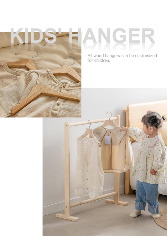 How does Dadi help customers to build their brand with customized hangers?