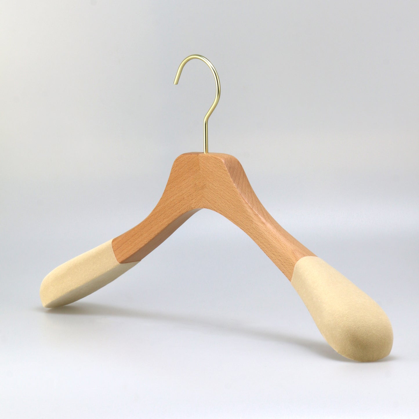 Beech Wood Hanger With Non-slip flocked Sholder For Women